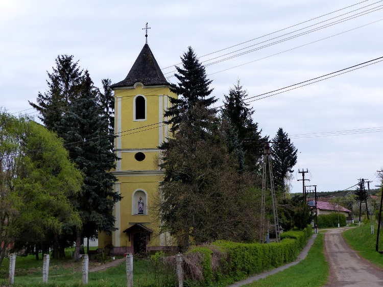 Felsővadász - A római katolikus templom