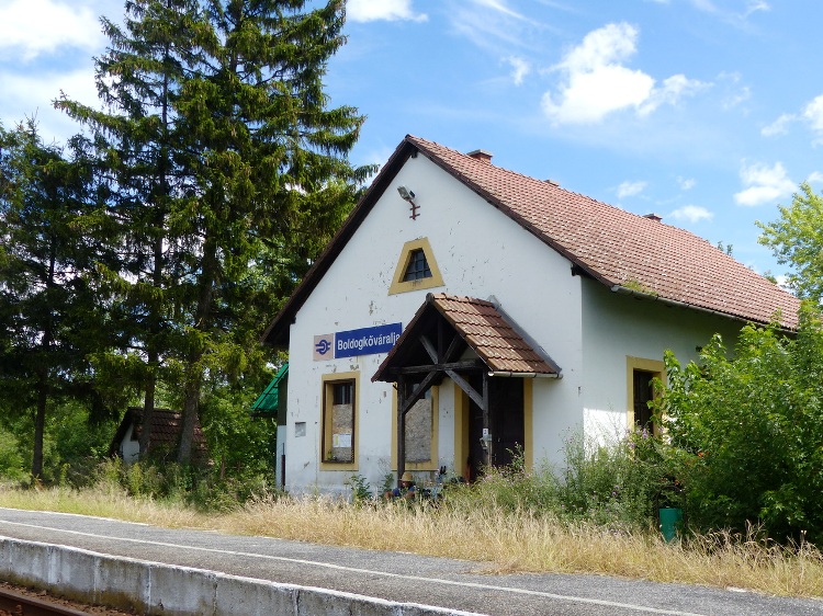 The railway station of Boldogkőváralja village