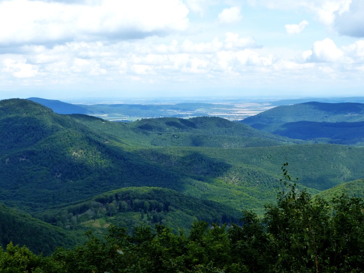 View towards notheast from the Nagy-Péter-mennykő