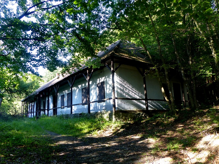 The uninhabited forester's lodge of Eszkála
