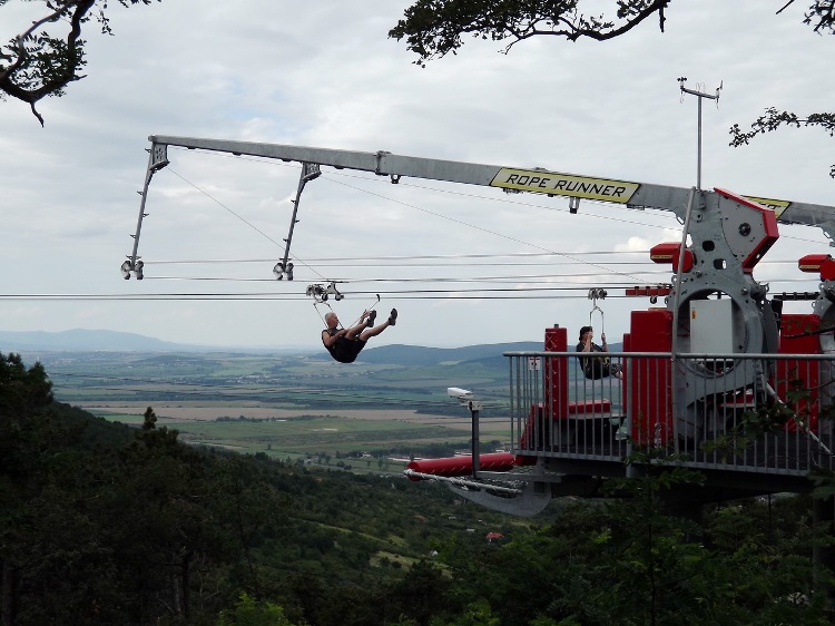 The moment of the arrival on the Sólyom at the peak of the Szár-hegy