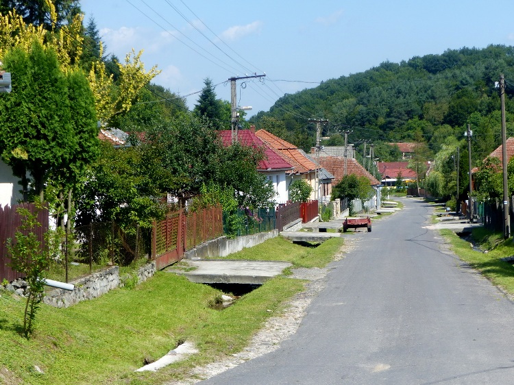 Nagyhuta főutcája a Petőfi Sándor utca