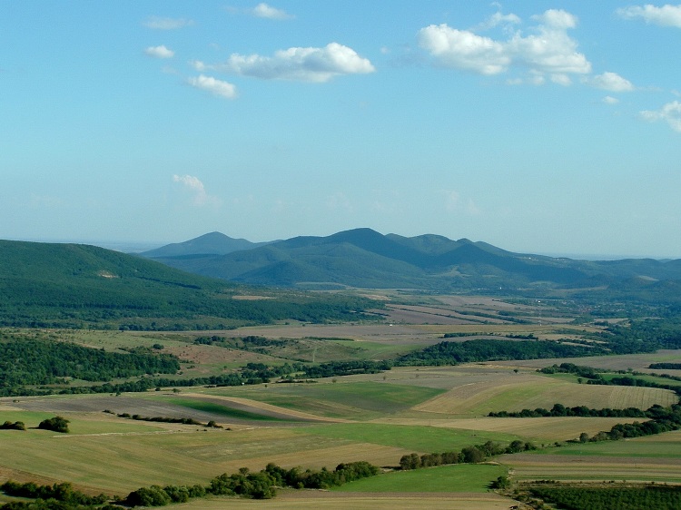 The view of the Sátor-hegyek and the Hegyköz from the castle