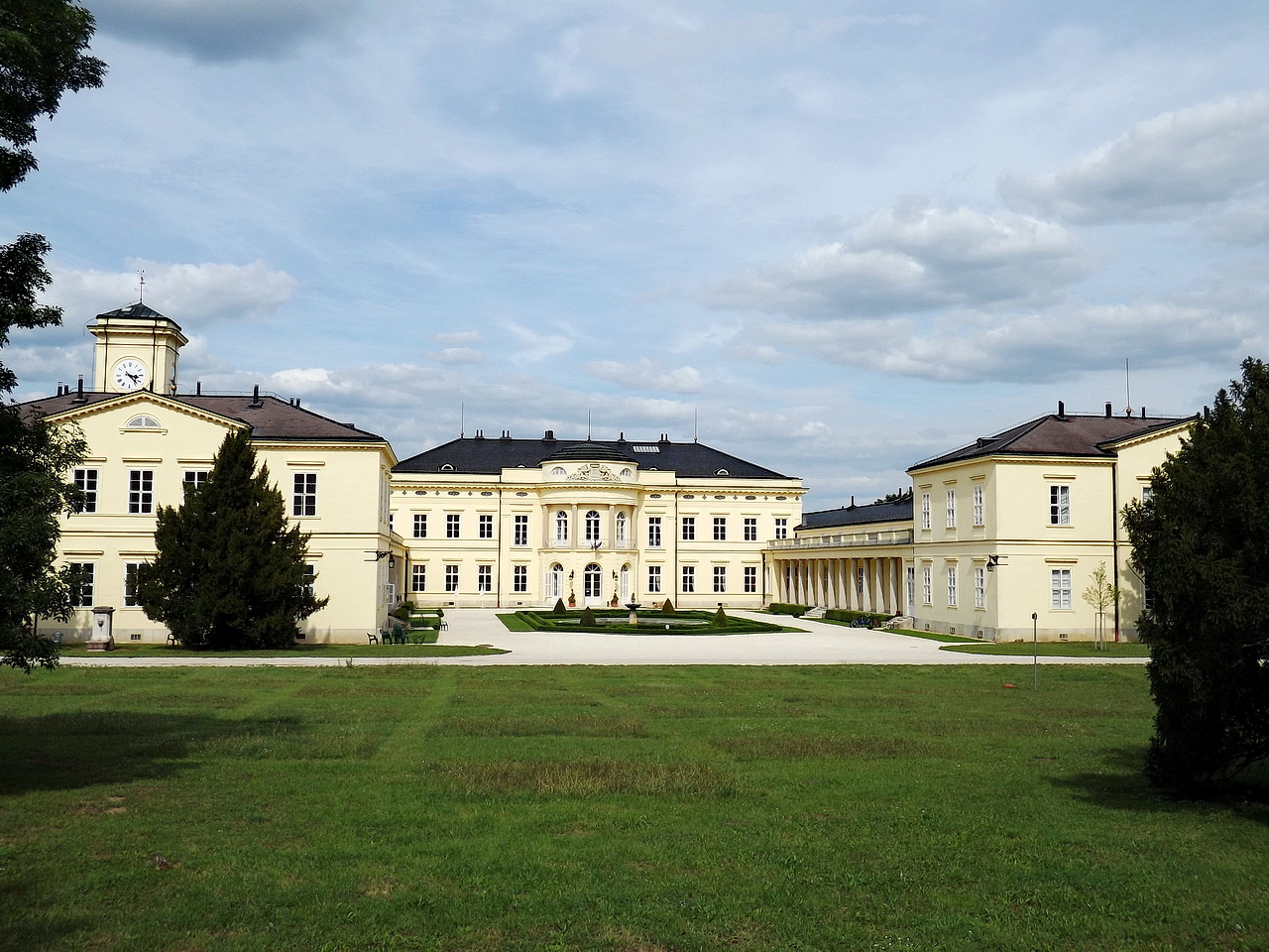 The Károlyi palace in Fehérvárcsurgó