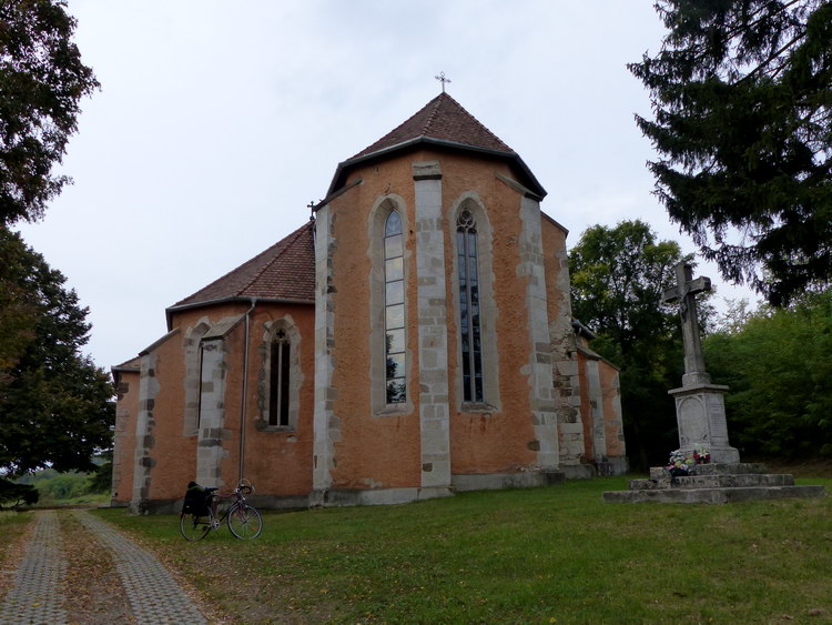 Mátraverebélyen kitérőt tettem a szép, gótikus templomhoz