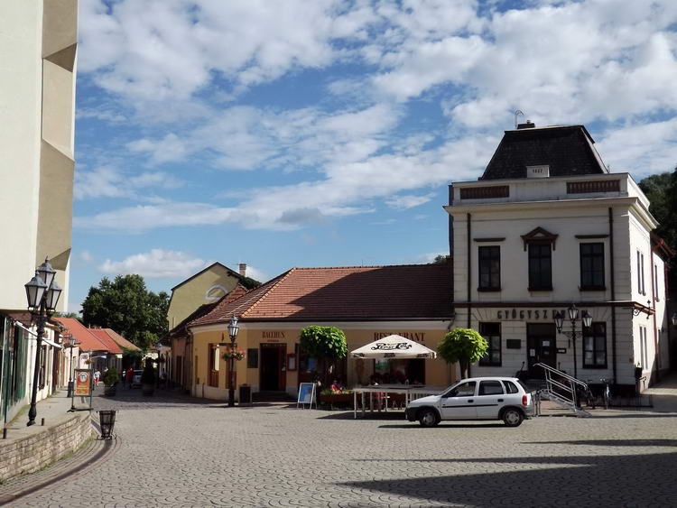 Rövid séta Tokaj központjában