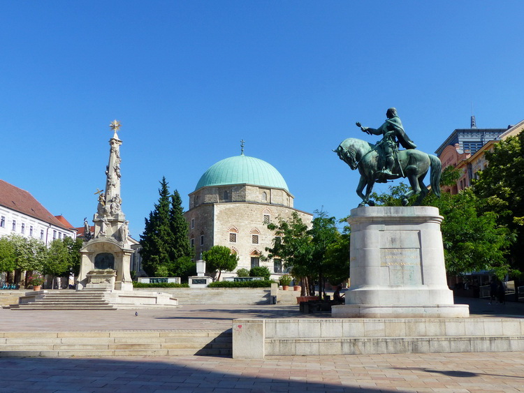 Pécs, Széchenyi tér