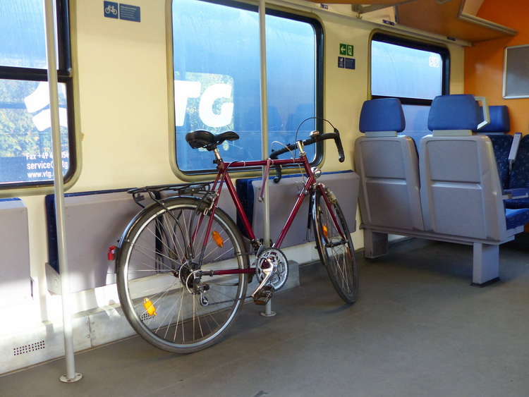 Utazás a Tópart InterCity kerékpárszállító kocsijában