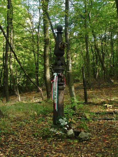 A Naszály oldalában áll a Rockenbauer kopjafa