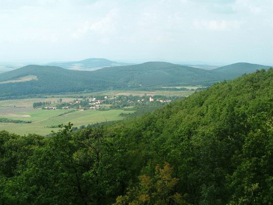 Garáb látképe a Macska-hegyről