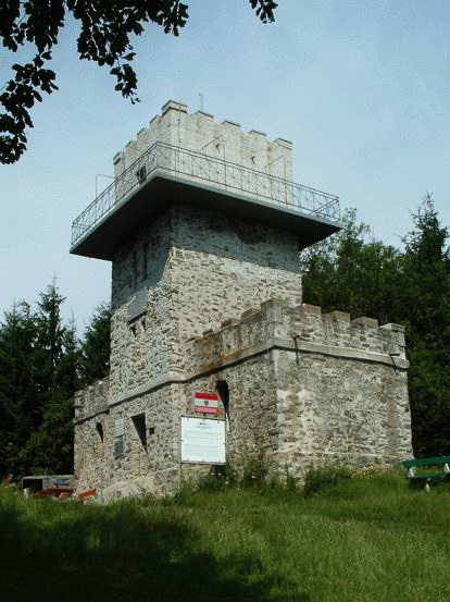 Kilátótorony az Írott-kő tetején Kilátótorony az Írott-kő tetején