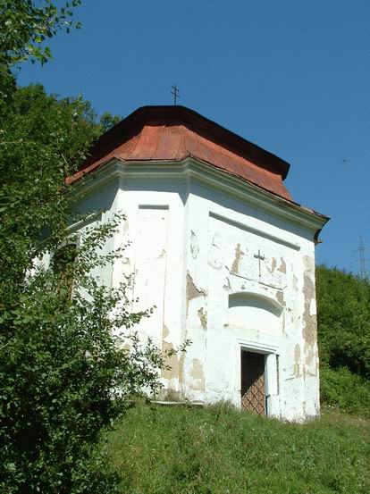 A lepukkant állapotban lévő Gilitka kápolna