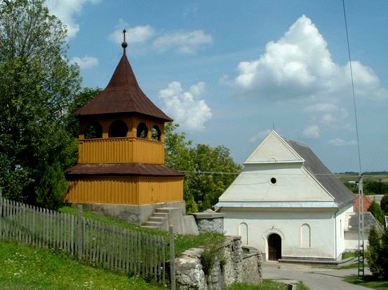 Mályinka református temploma és harangtornya Mályinka református temploma és harangtornya
