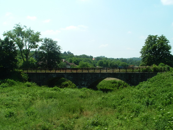 Öreg híd a Rába árterében - a folyót kiszabályozták alóla