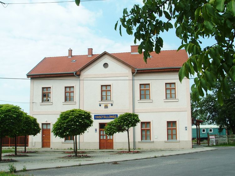 Sümeg, vasútállomás - A mostani, ötnapos túrám kezdőpontja Sümeg, vasútállomás - A mostani, ötnapos túrám kezdőpontja