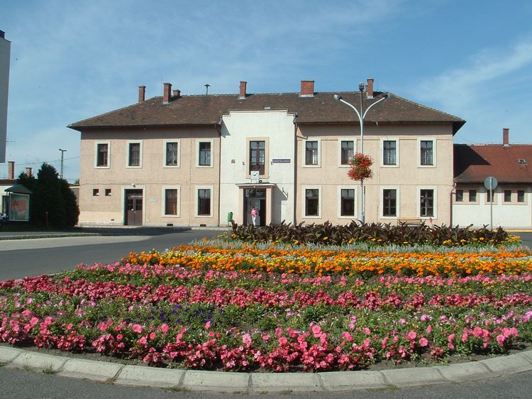 Tapolca - A vasútállomás a kéktúra pecsételőhely Tapolca - A vasútállomás a kéktúra pecsételőhely
