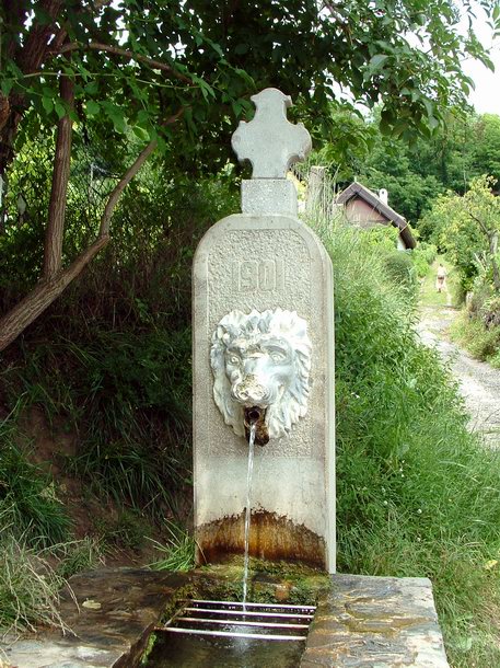 Szent György-hegy - Az Oroszlános-kút Szent György-hegy - Az Oroszlános-kút