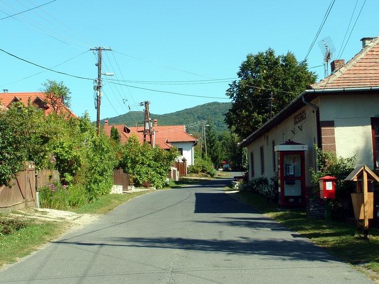 Regéc - A Fő utcán