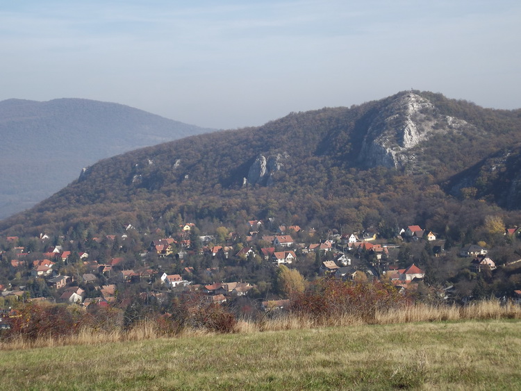 Csobánka látképe a nyeregből