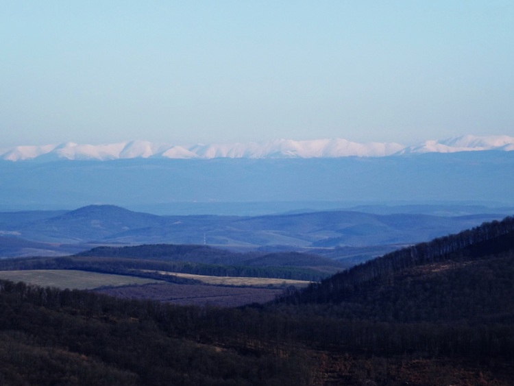 A Magas-Tátra 138 km távolságból fényképezve