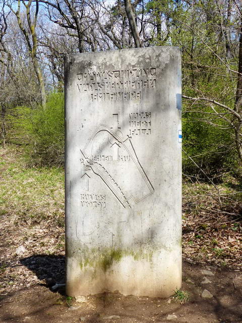 Mátyás király vadaskertjének emlékműve