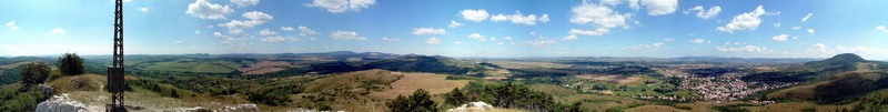 360-degree panorama from the peak of Hegyes-kő Hill to its environs