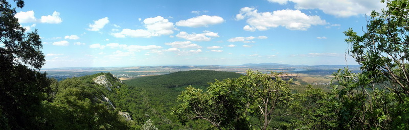 Panoramic view from the Bajóti Öreg-kő Hill towards the Danube and Esztergom