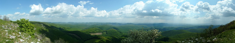 Panorámakép a Tar-kőről