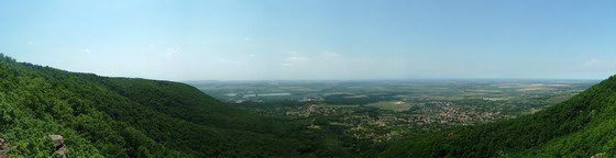 Panorámakép a Zsongor-kőről